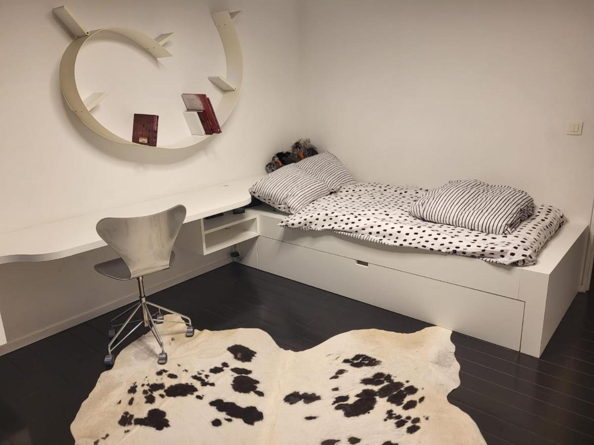 Gezellige Moderne Woning Met Zwemvijver Halle  Luaran gambar